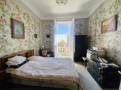 Maison - 200 m² - 6 pièces