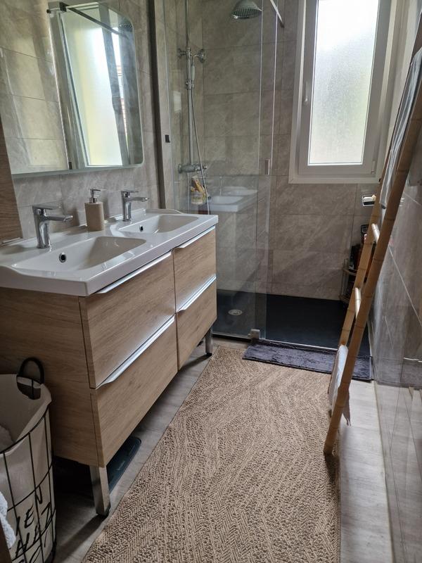 Maison - 180 m² - 8 pièces