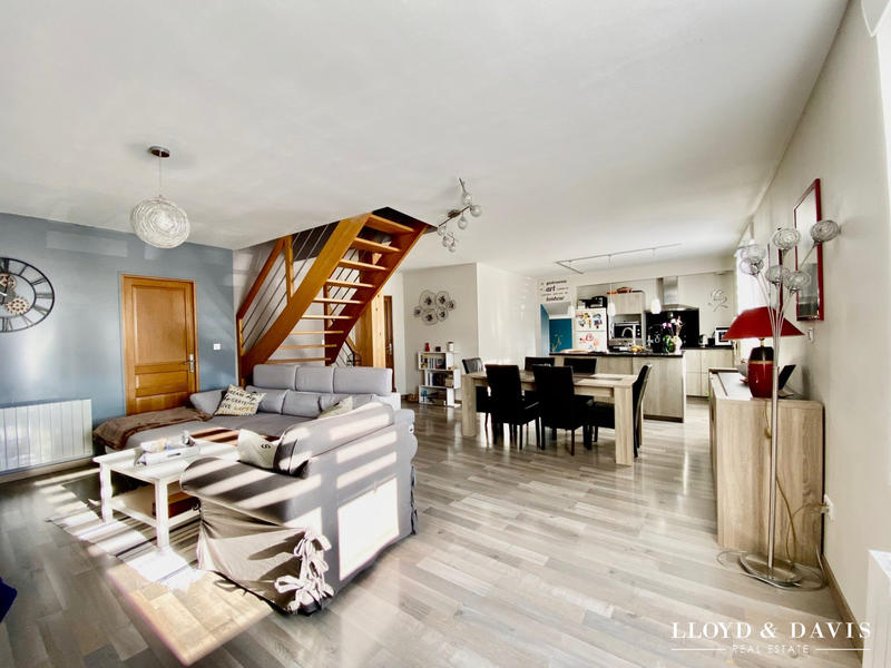 Maison ancienne - 210 m² - 7 pièces