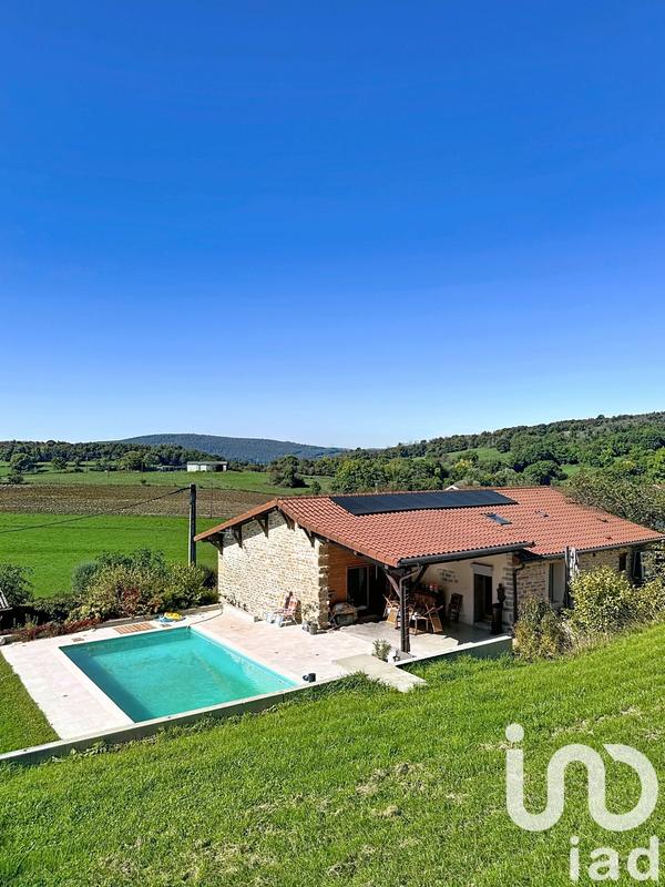 Maison - 238 m² - 8 pièces