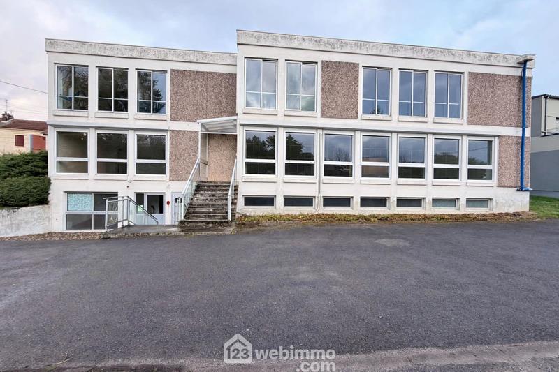 Bureau - 132 m² - 7 pièces