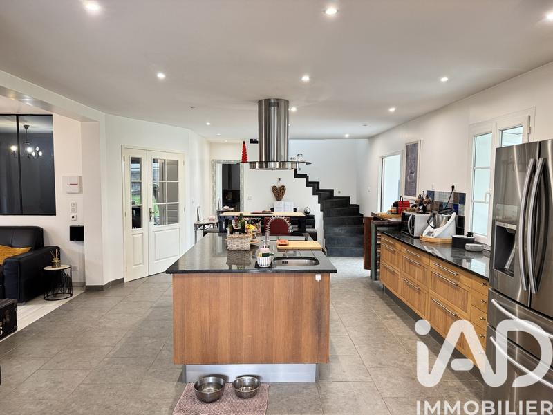 Maison - 176 m² - 6 pièces