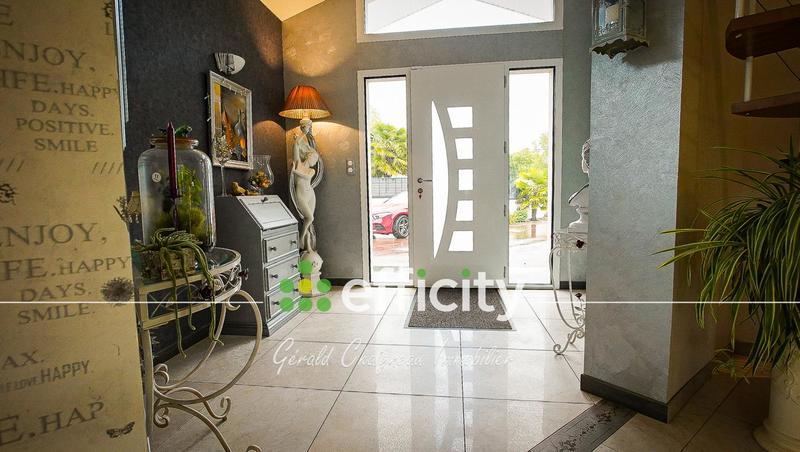 Maison - 177 m² - 6 pièces