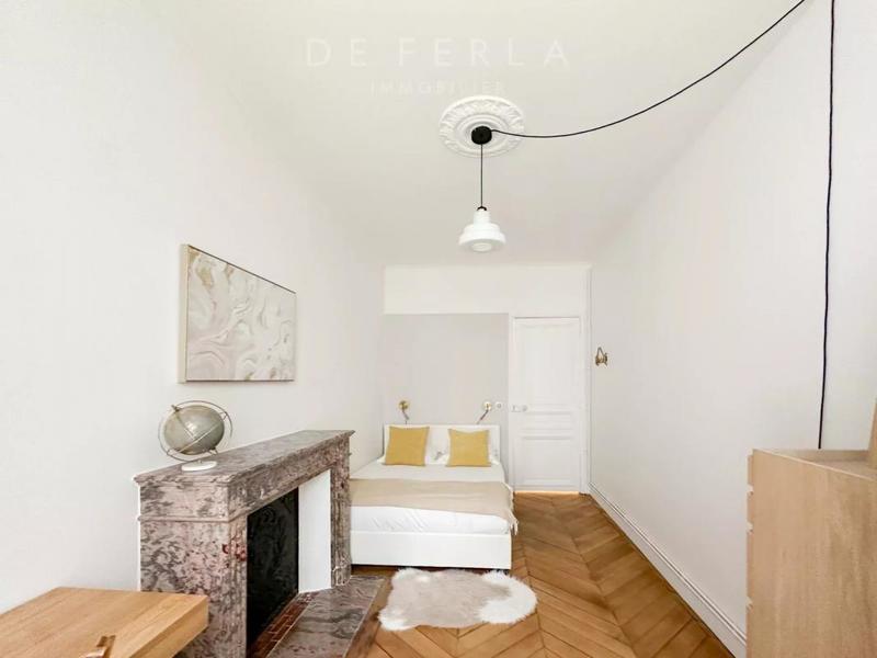 Appartement - 130 m² - 5 pièces