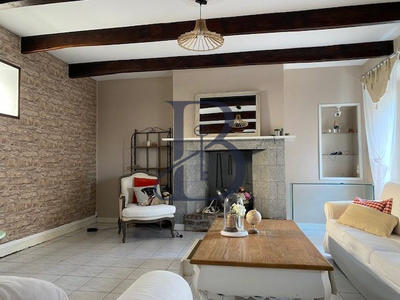 Maison - 101 m² - 5 pièces