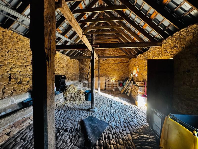 Maison en pierre - 105 m² - 4 pièces