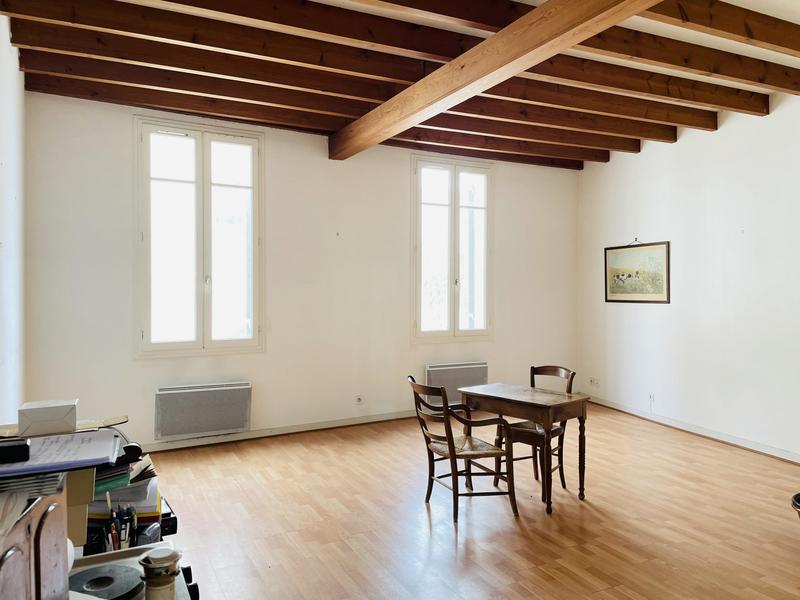 Maison - 220 m² - 8 pièces