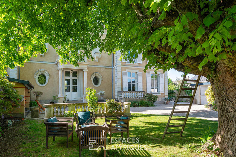 Maison - 273 m² - 8 pièces