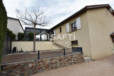 Maison - 160 m² - 10 pièces