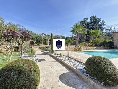 Villa - 687 m² - 13 pièces