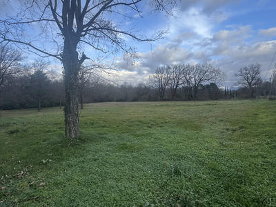 Propriété - 280 m² - 9 pièces