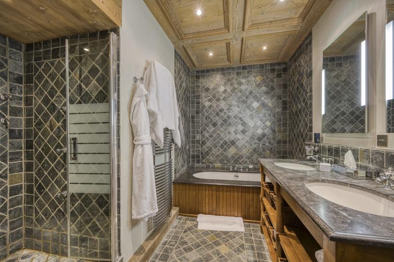 Châlet - 315 m² - 10 pièces