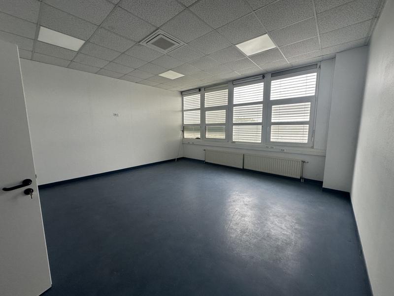 Bureau - 459 m² - 10 pièces