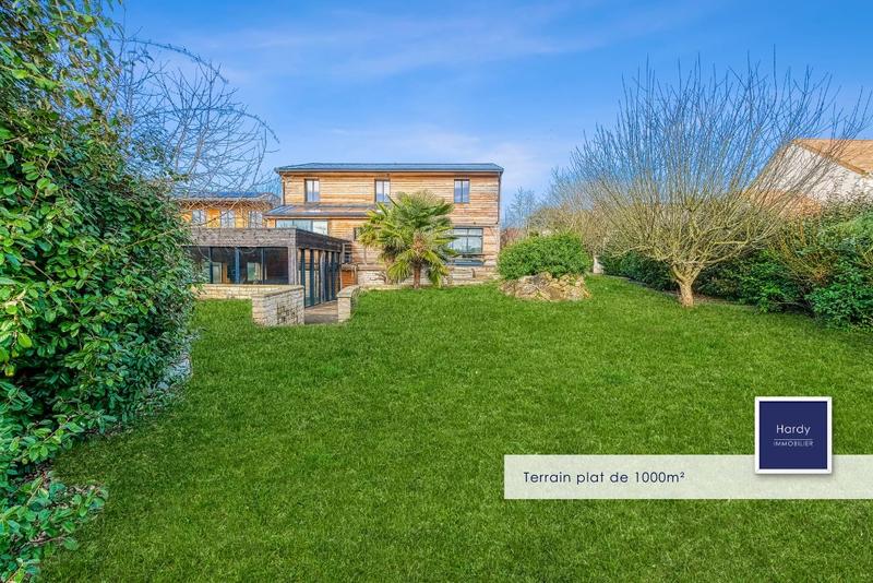 Maison - 197 m² - 9 pièces