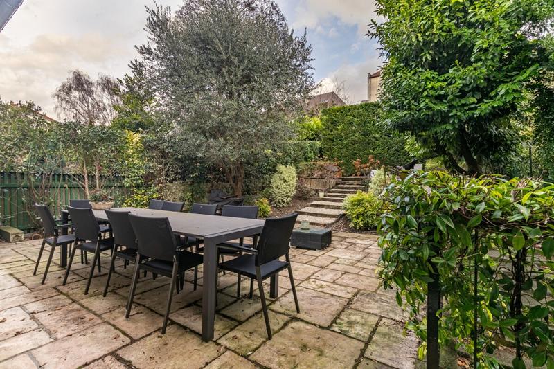 Maison - 186 m² - 7 pièces