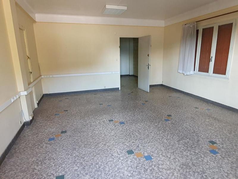 Maison - 210 m² - 6 pièces