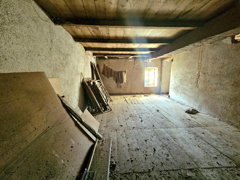 Maison - 250 m² - 5 pièces