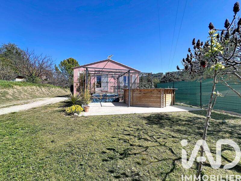 Maison - 104 m² - 5 pièces