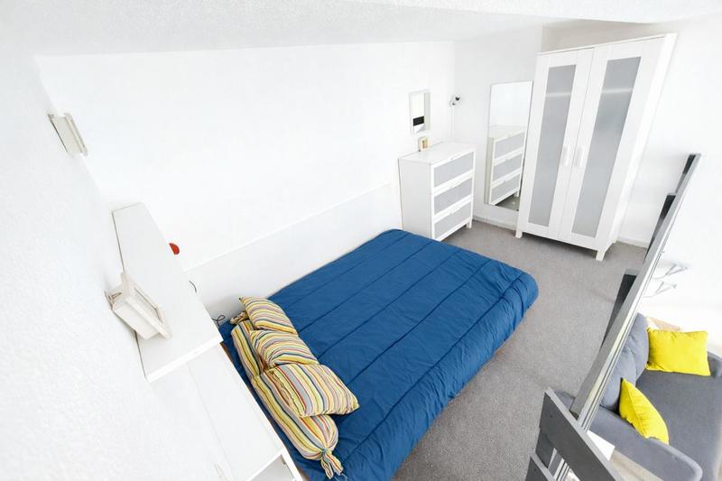 Studio - 25 m² - 1 pièce