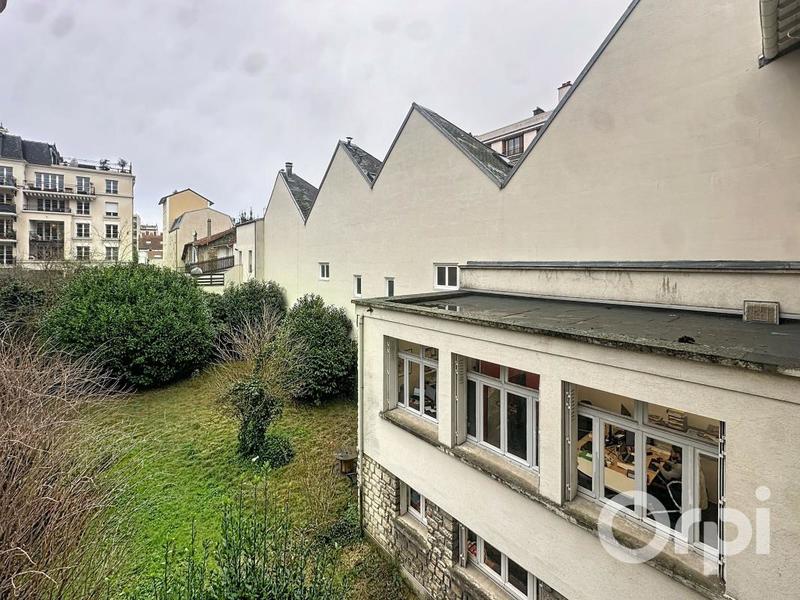 Immeuble - 332 m² - 9 pièces