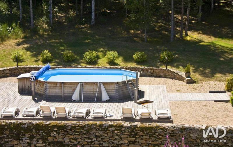 Château - 700 m² - 21 pièces