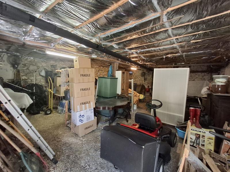 Maison traditionnelle - 161 m² - 6 pièces