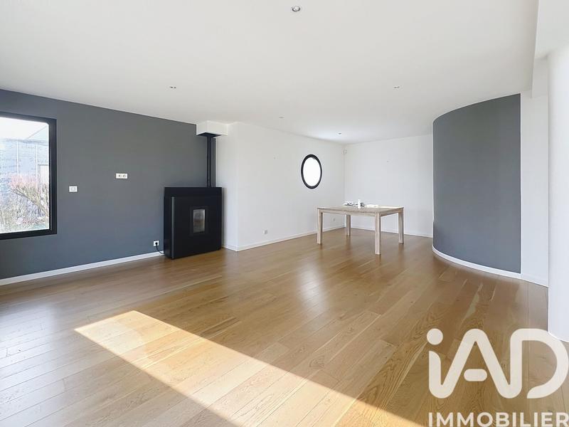 Maison - 215 m² - 7 pièces