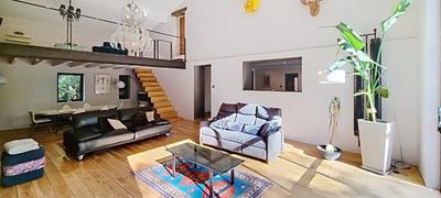 Maison - 315 m² - 7 pièces