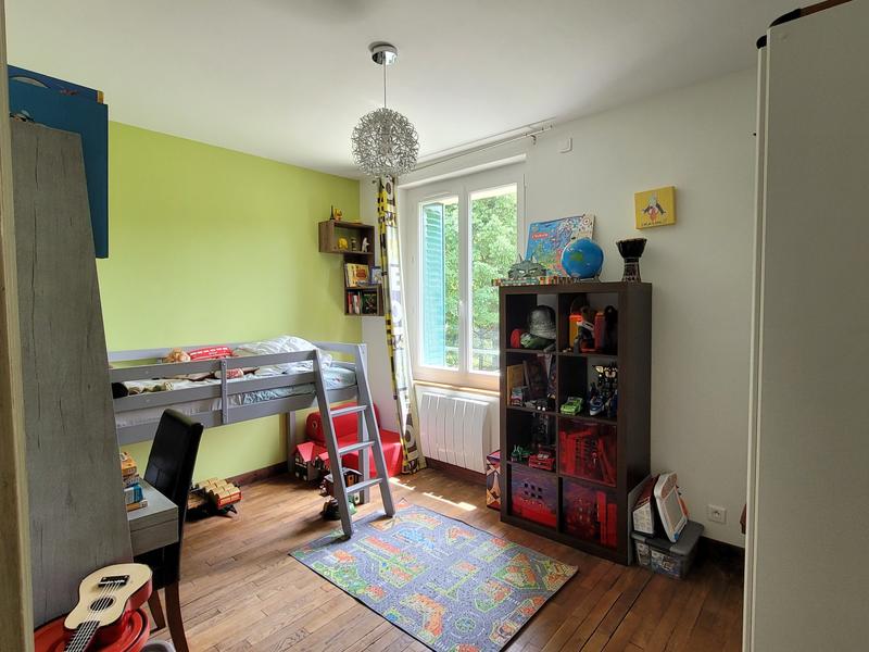 Maison - 97 m² - 5 pièces