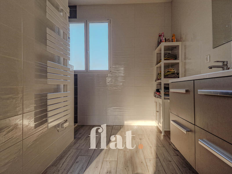 Maison - 172 m² - 8 pièces