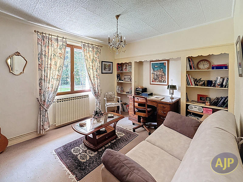 Maison - 155 m² - 6 pièces