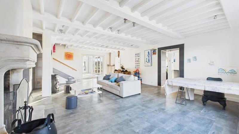 Maison - 320 m² - 11 pièces