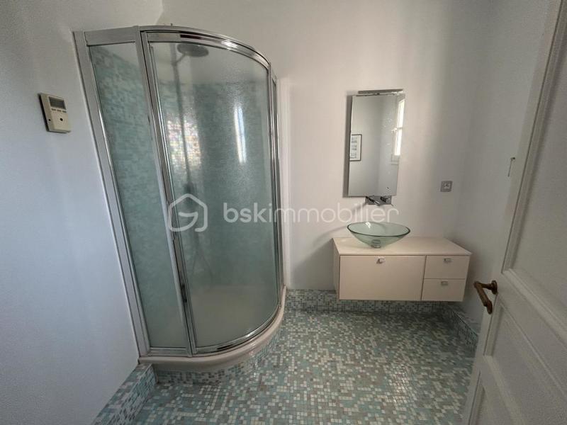 Propriété - 600 m² - 13 pièces