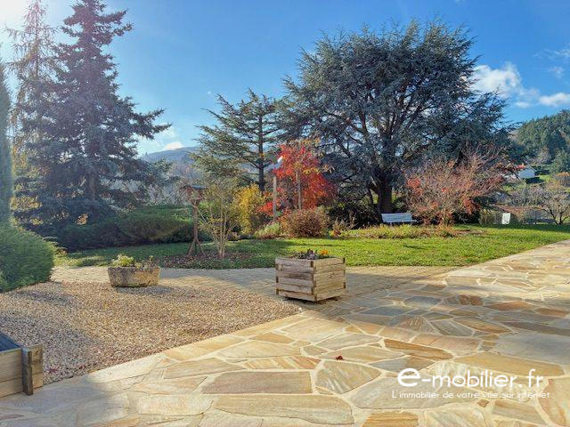 Villa - 130 m² - 6 pièces