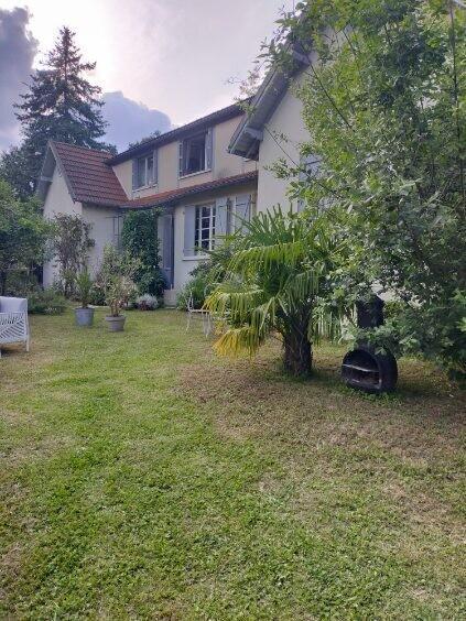 Maison - 170 m² - 6 pièces