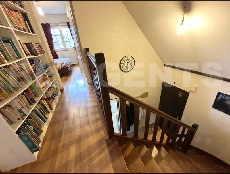 Maison traditionnelle - 114 m² - 6 pièces