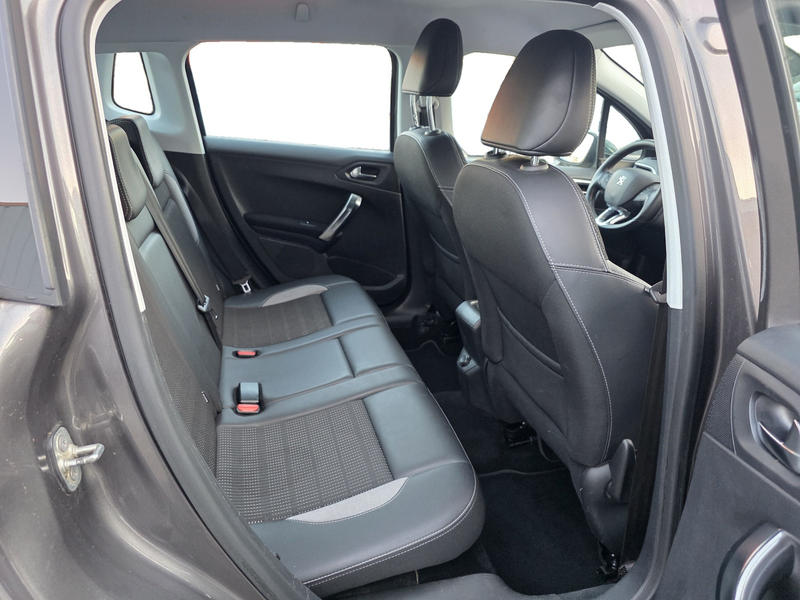 Peugeot 2008 - 1.6 Blue-HDi 100 Cv Allure - 5 Cv