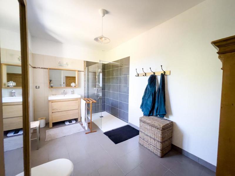 Maison - 175 m² - 9 pièces