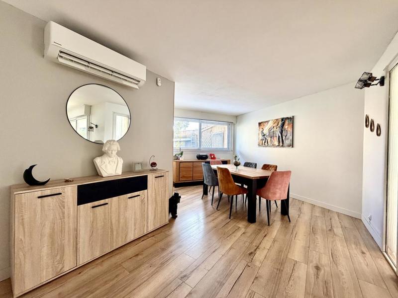 Villa - 200 m² - 7 pièces