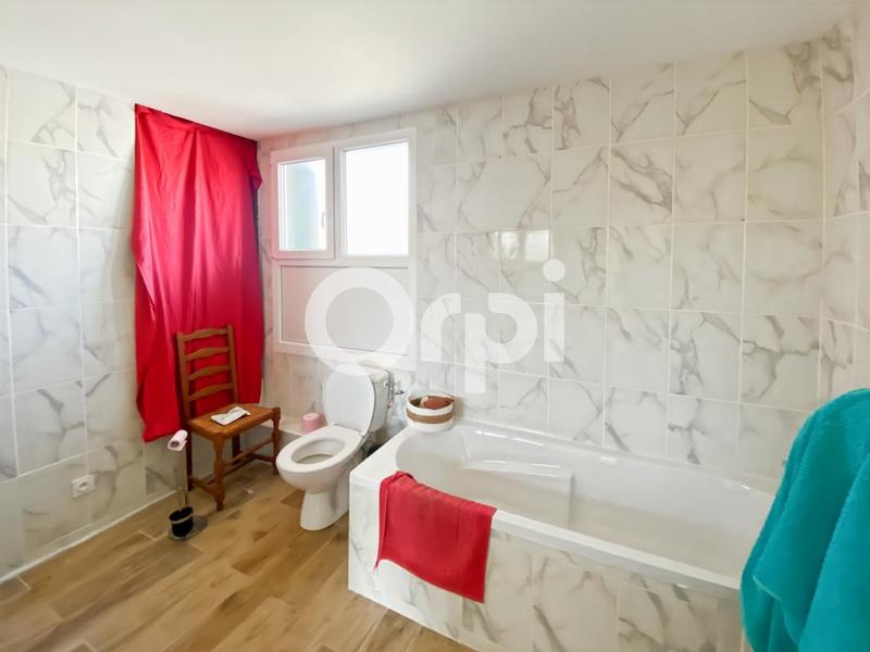 Maison - 94 m² - 4 pièces