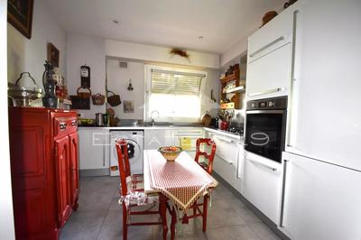 Appartement - 100 m² - 3 pièces