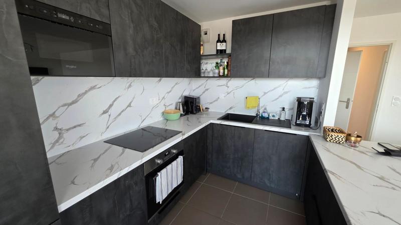 Appartement - 94 m² - 5 pièces