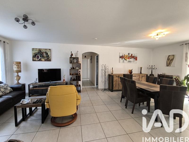 Maison - 104 m² - 5 pièces