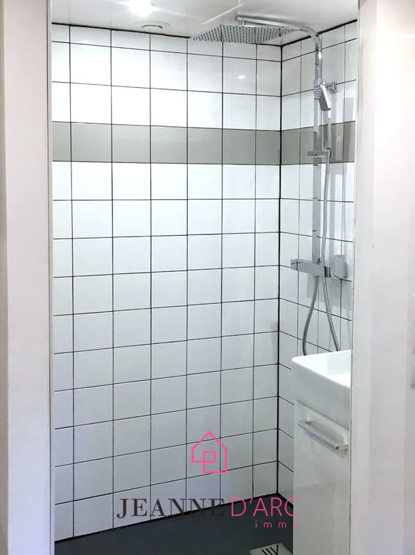 Appartement - 92 m² - 6 pièces