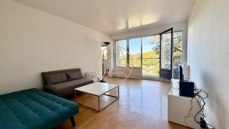 Appartement - 75 m² - 4 pièces