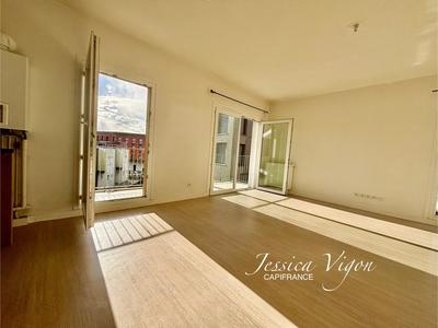 Appartement - 64 m² - 3 pièces