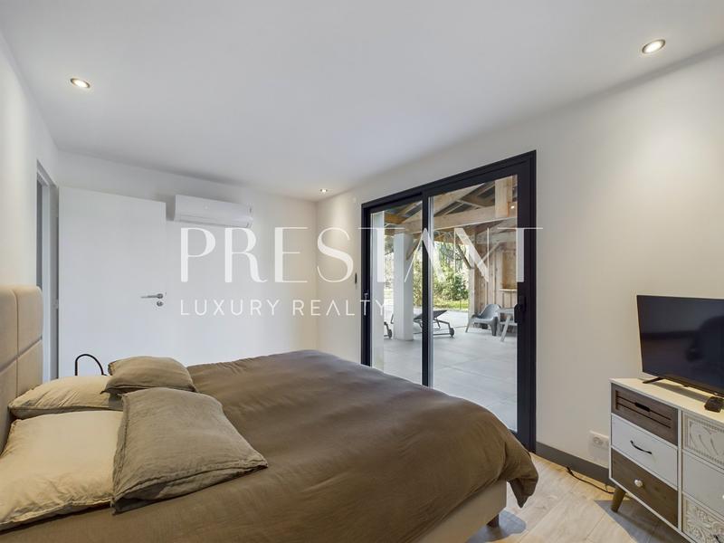 Maison - 150 m² - 4 pièces