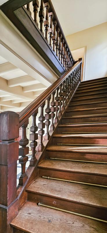 Maison - 220 m² - 9 pièces