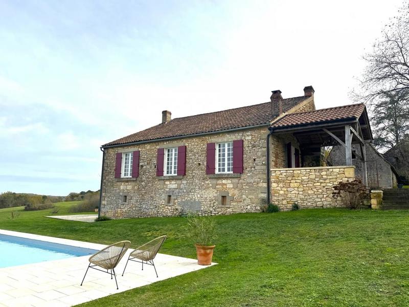 Propriété - 464 m² - 13 pièces