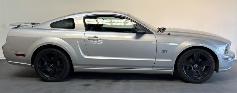Ford Mustang Gt Coupe 4.6 V8 305